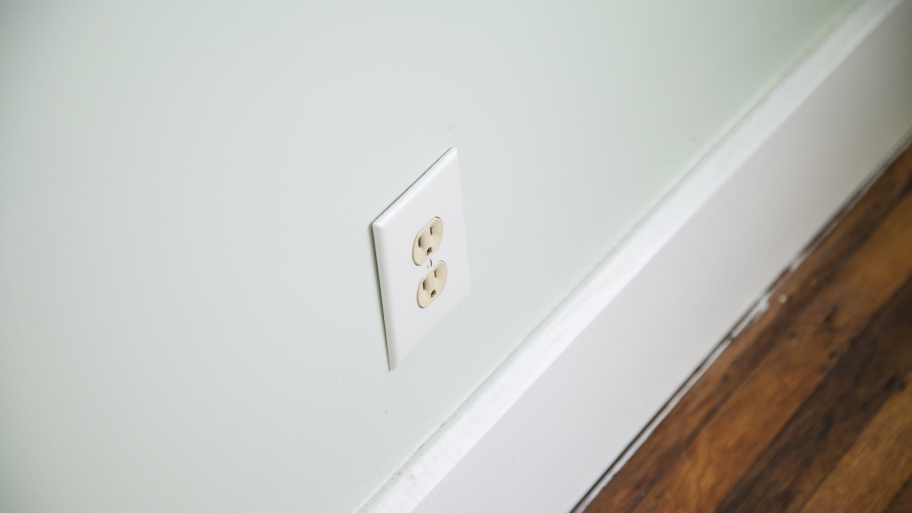 Why Does My Electrical Outlet Spark? Angie's List
